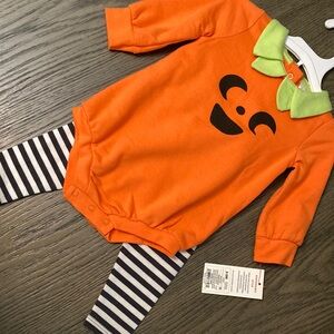 ✨NWT✨ Pumpkin Baby Outfit🎃